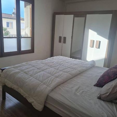 Grand Appart - Avec Terrasse Reims Exteriör bild