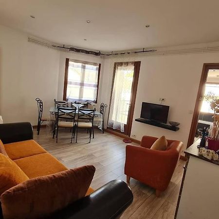 Grand Appart - Avec Terrasse Reims Exteriör bild