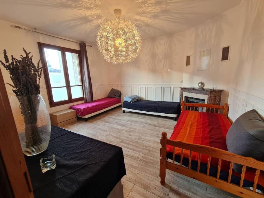 Grand Appart - Avec Terrasse Reims Exteriör bild